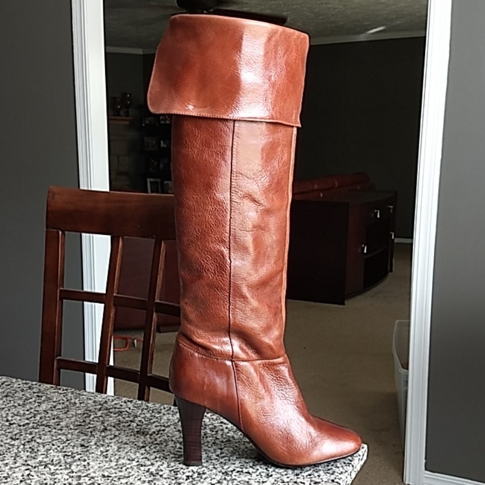 NEW STEVE MADDEN HEELED BOOTS